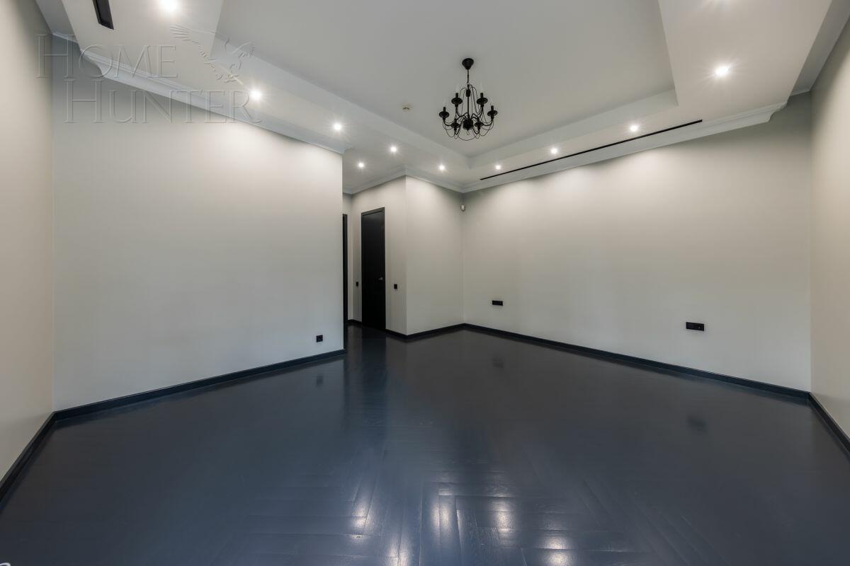 2-этажный коттедж 300.3 м² с отделкой