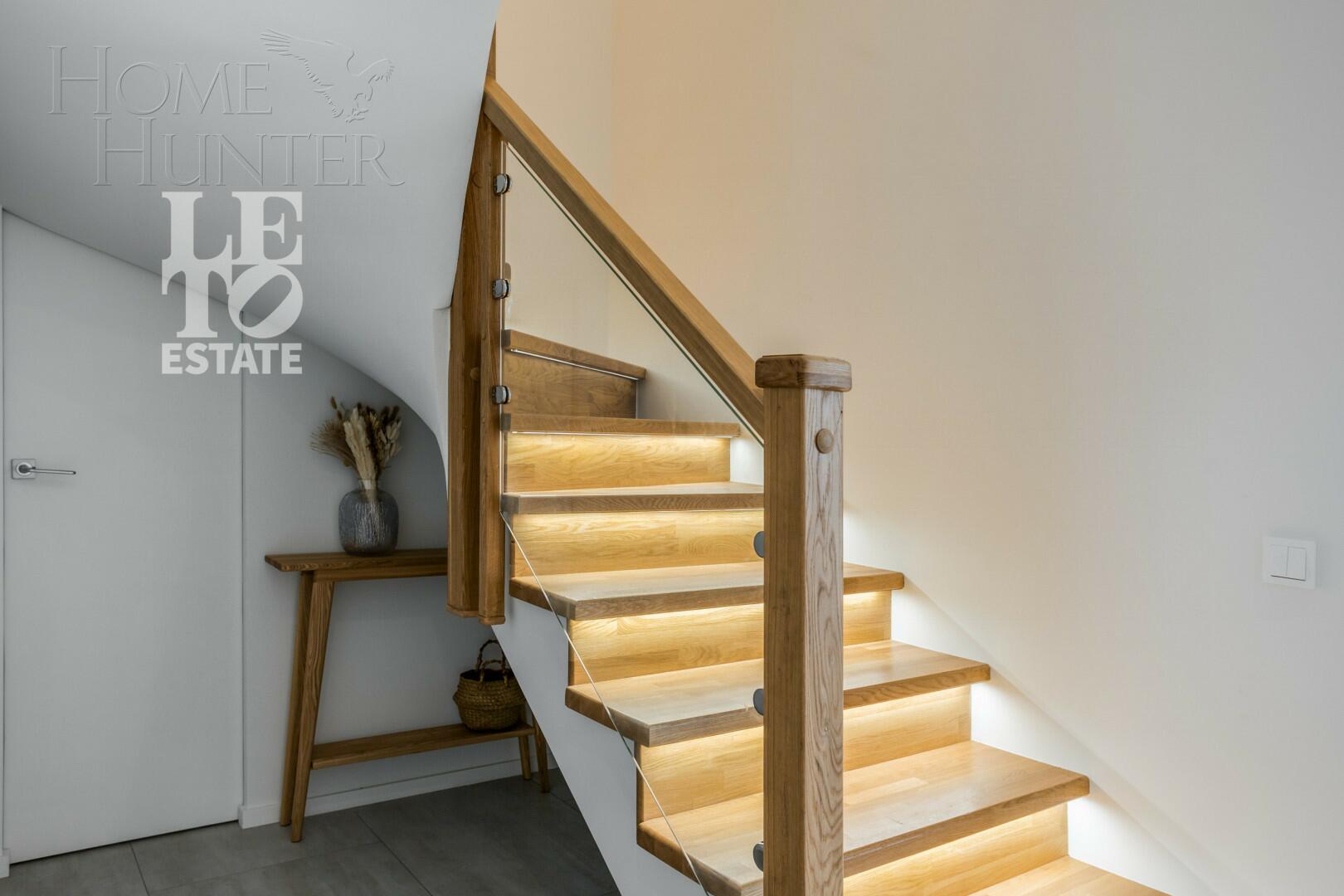 2-этажный коттедж 243 м² с отделкой