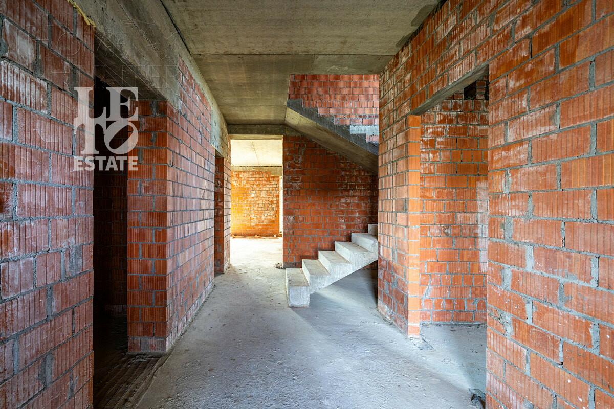 2-этажный коттедж 251 м² без отделки