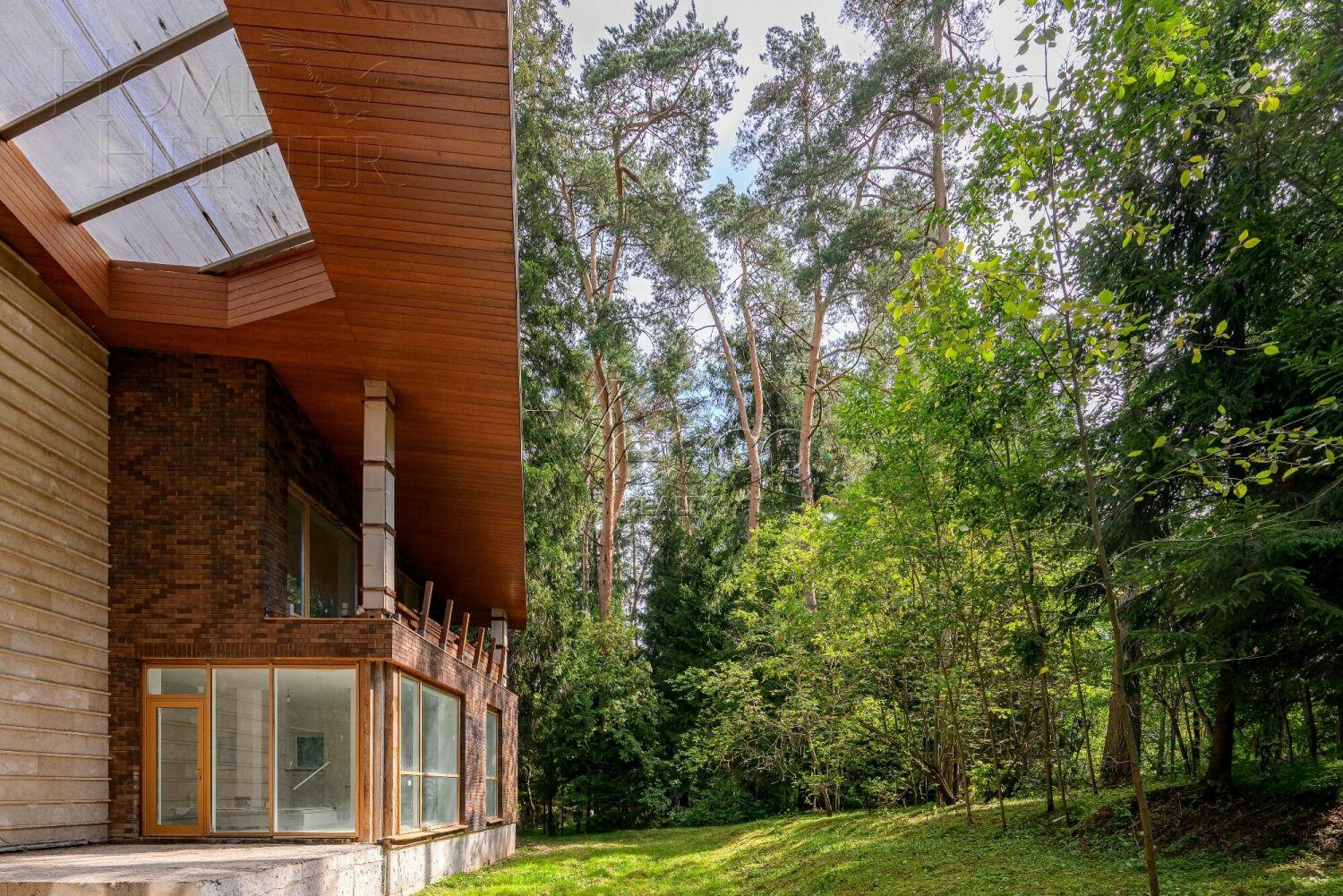 2-этажный коттедж 638 м² без отделки