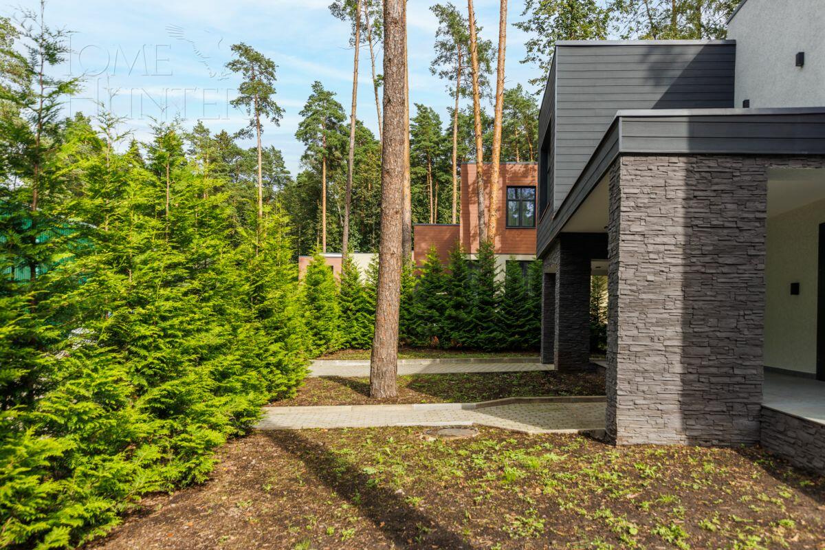 2-этажный коттедж 300.3 м² с отделкой