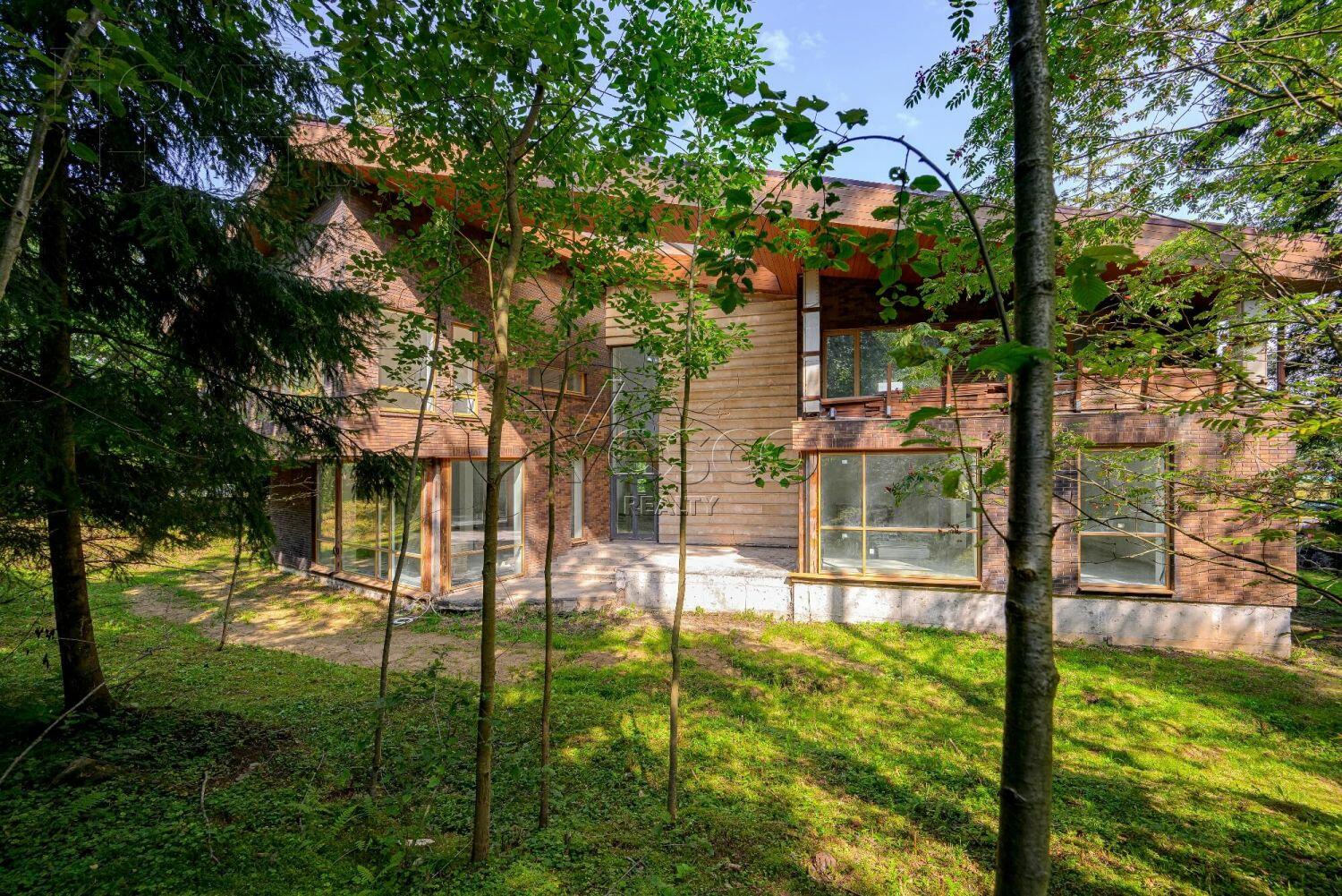 2-этажный коттедж 638 м² без отделки