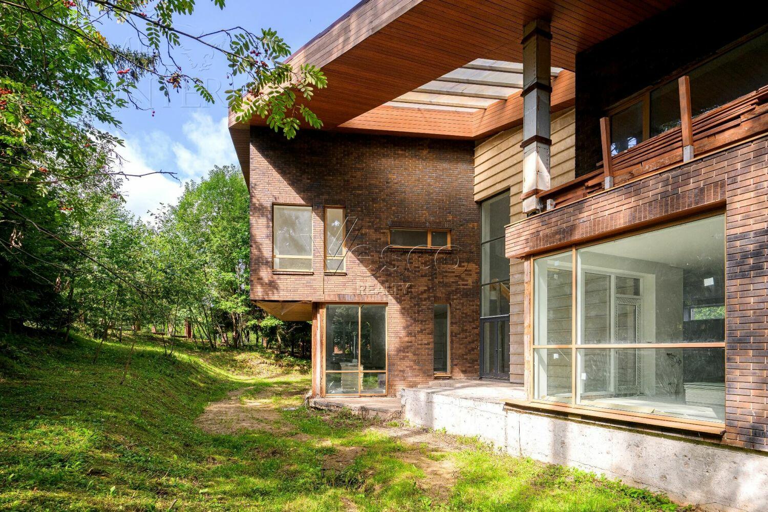 2-этажный коттедж 638 м² без отделки