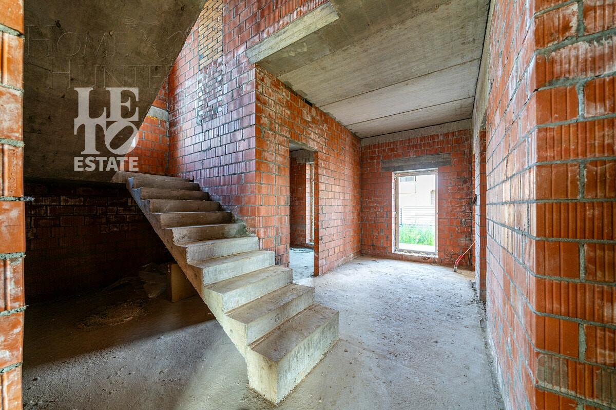 2-этажный коттедж 251 м² без отделки