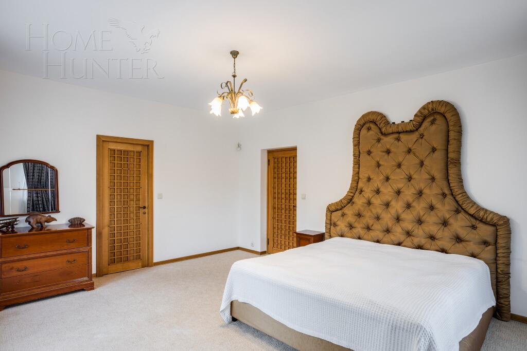 2-этажный коттедж 720 м² с отделкой
