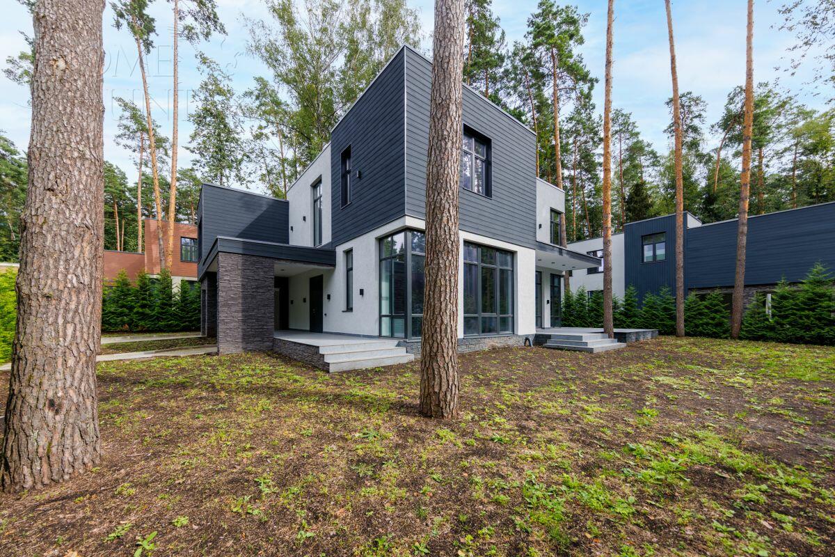 2-этажный коттедж 300.3 м² с отделкой