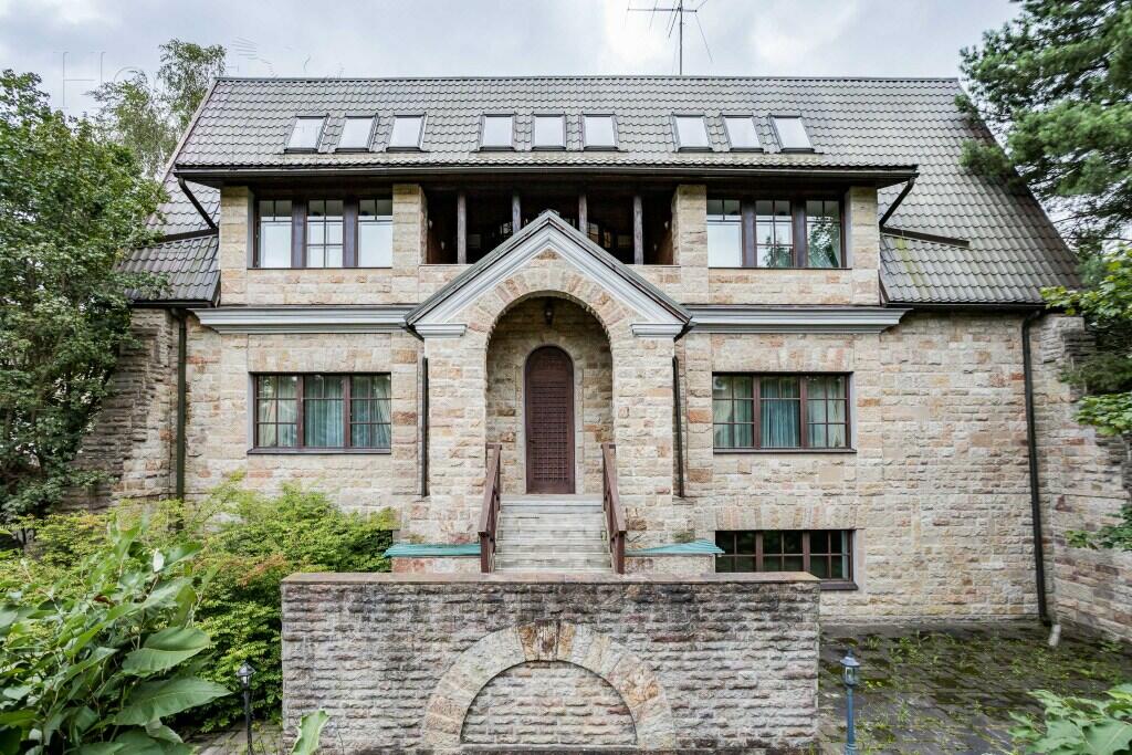 2-этажный коттедж 720 м² с отделкой