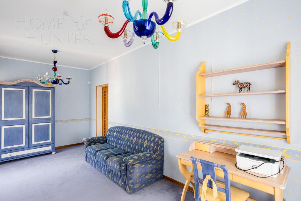 2-этажный коттедж 720 м² с отделкой