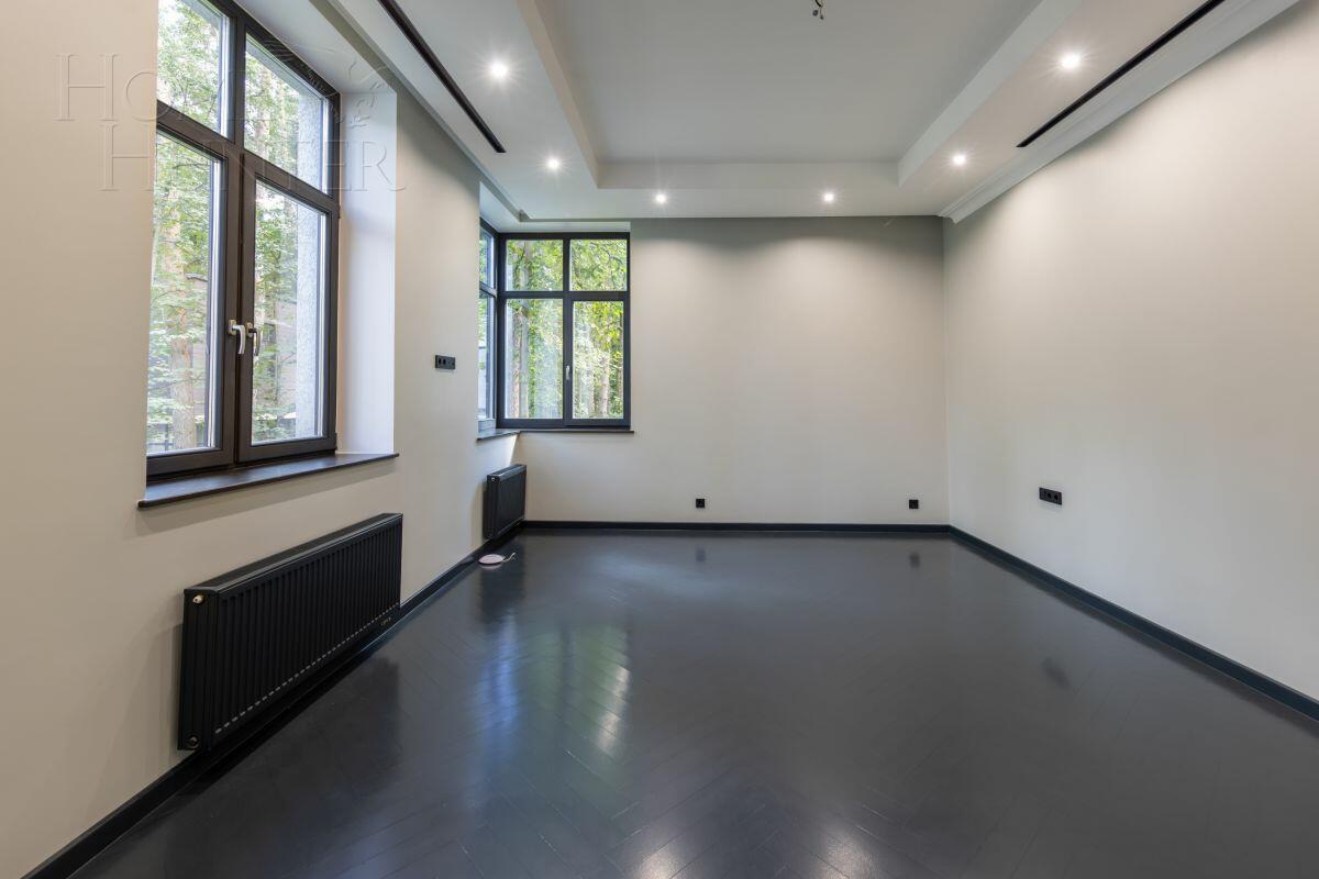 2-этажный коттедж 300.3 м² с отделкой