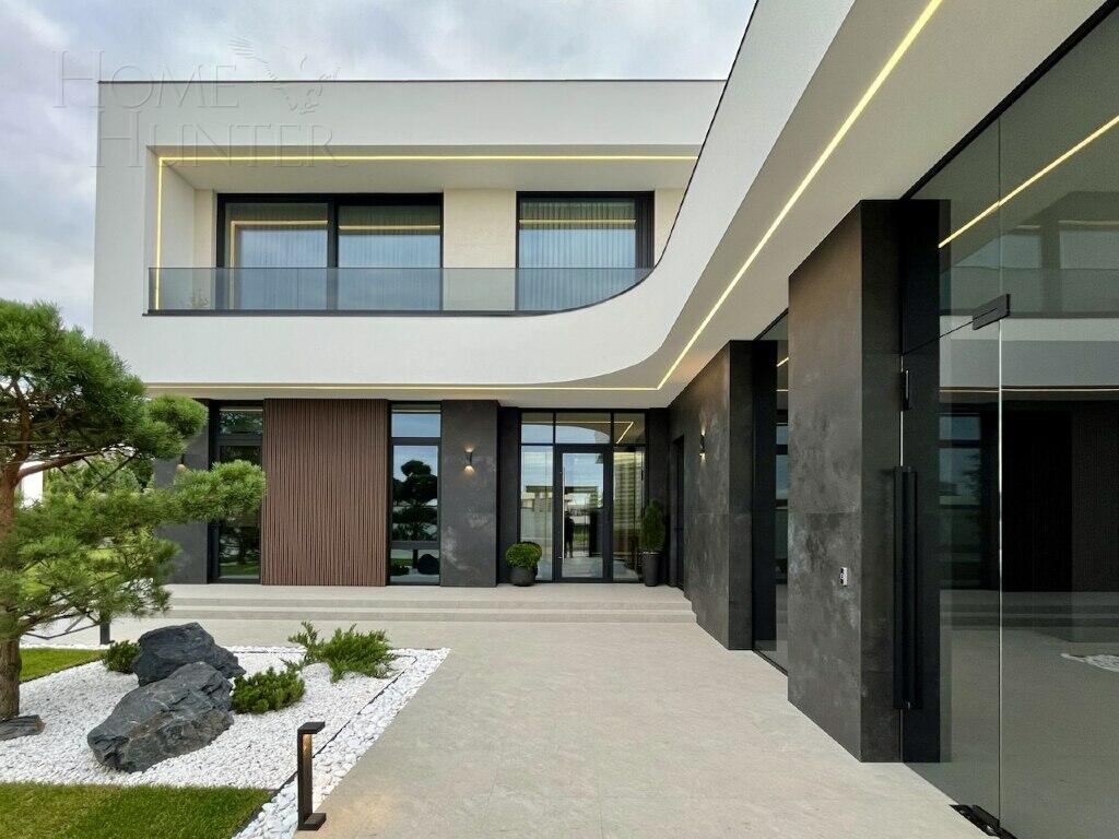 2-этажный коттедж 435 м² с отделкой