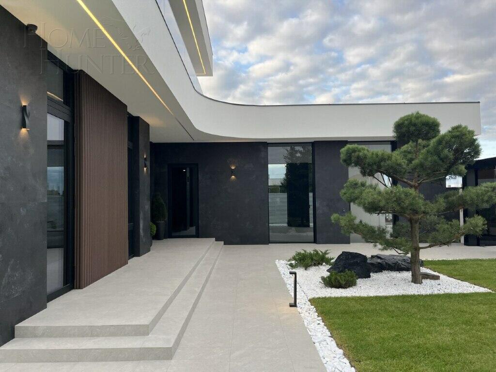 2-этажный коттедж 435 м² с отделкой