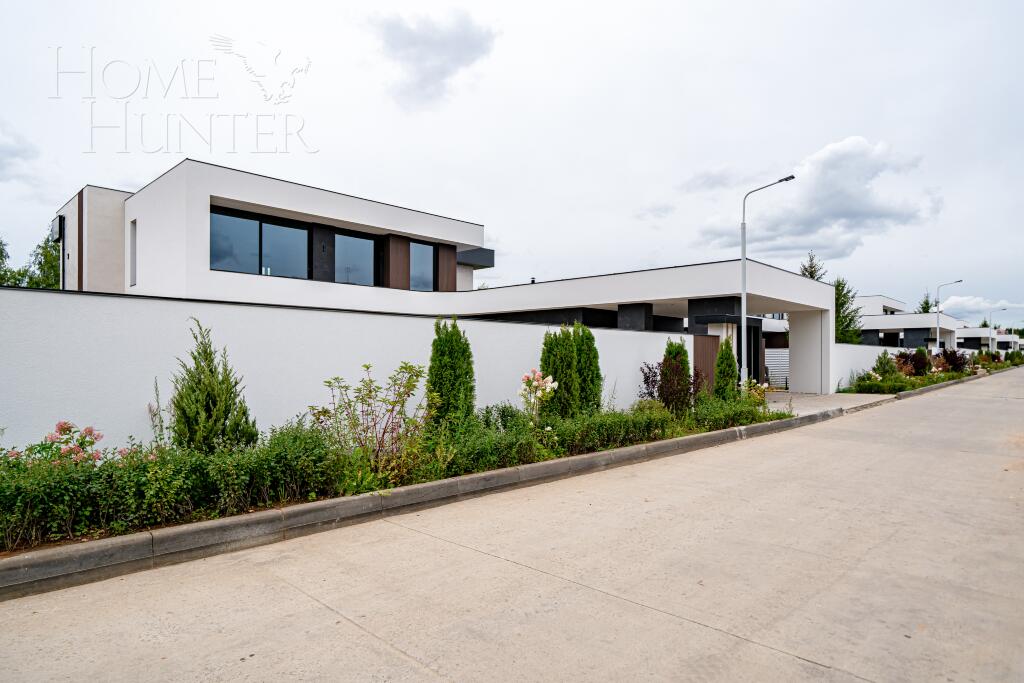 2-этажный коттедж 550 м² без отделки