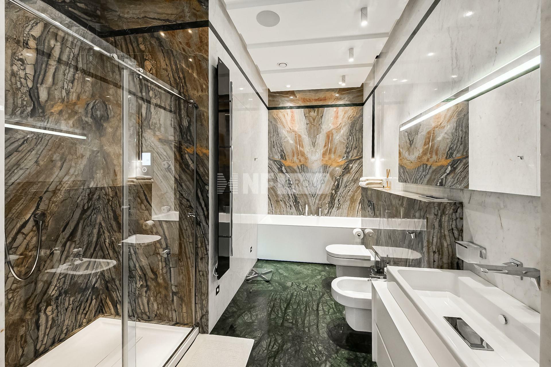 3-КОМН. КВАРТИРА С ОТДЕЛКОЙ 175 М² НА 9 ЭТАЖЕ