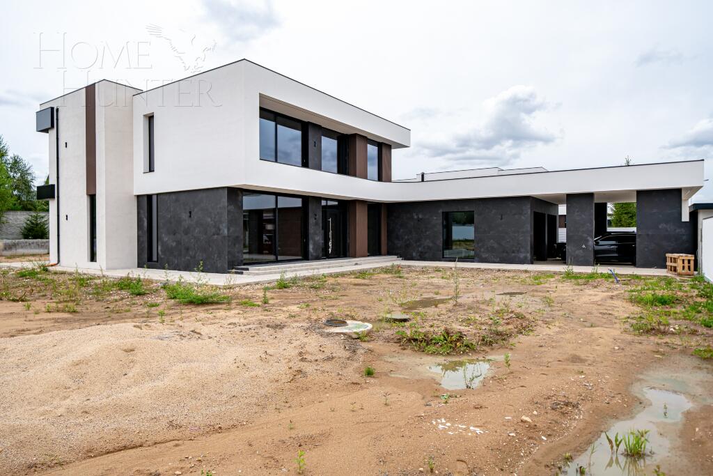 2-этажный коттедж 550 м² без отделки