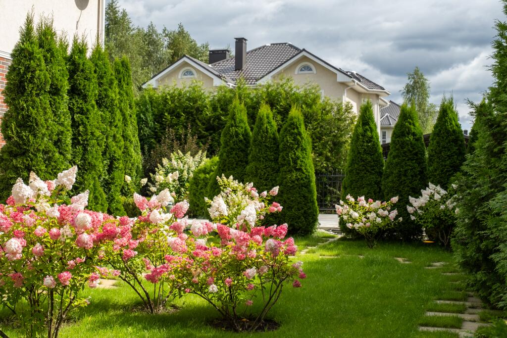 2-этажный коттедж 400 м² с отделкой