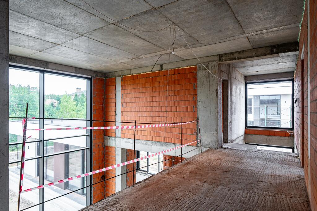2-этажный коттедж 550 м² без отделки