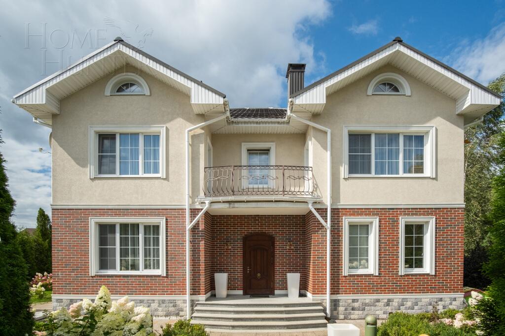 2-этажный коттедж 400 м² с отделкой