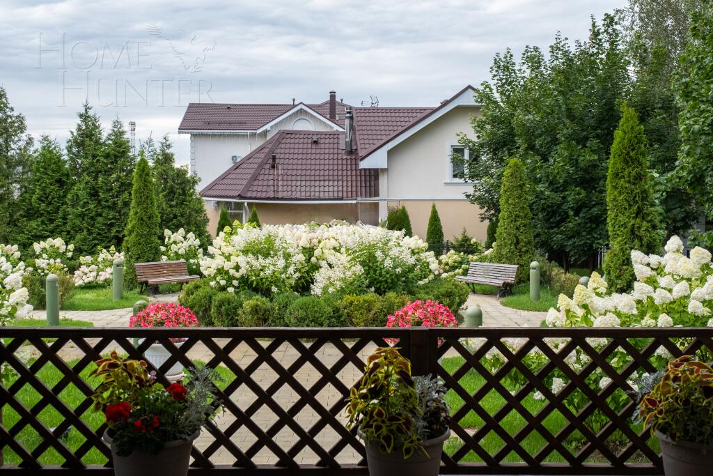 2-этажный коттедж 400 м² с отделкой