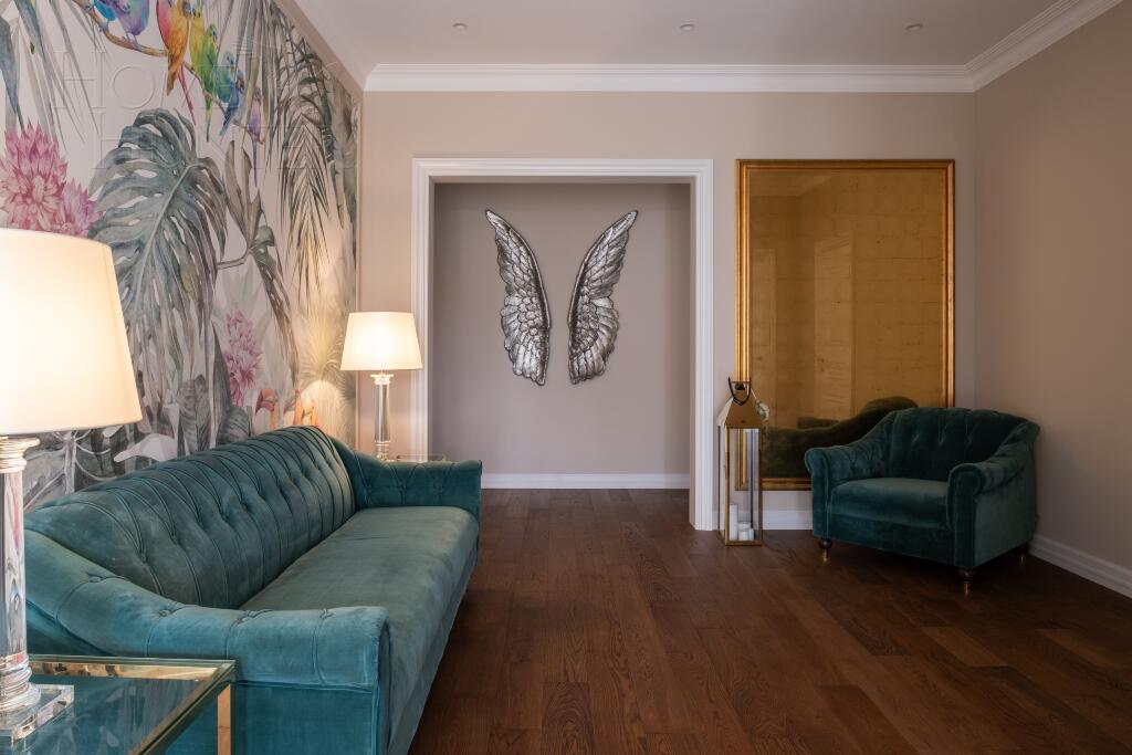 2-этажный коттедж 400 м² с отделкой