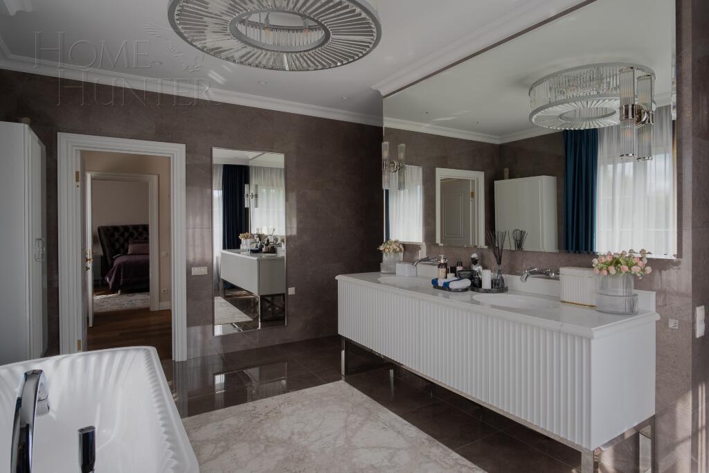 2-этажный коттедж 400 м² с отделкой