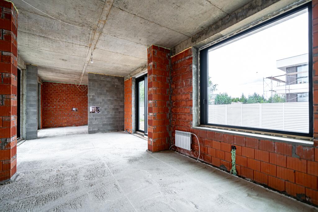 2-этажный коттедж 550 м² без отделки