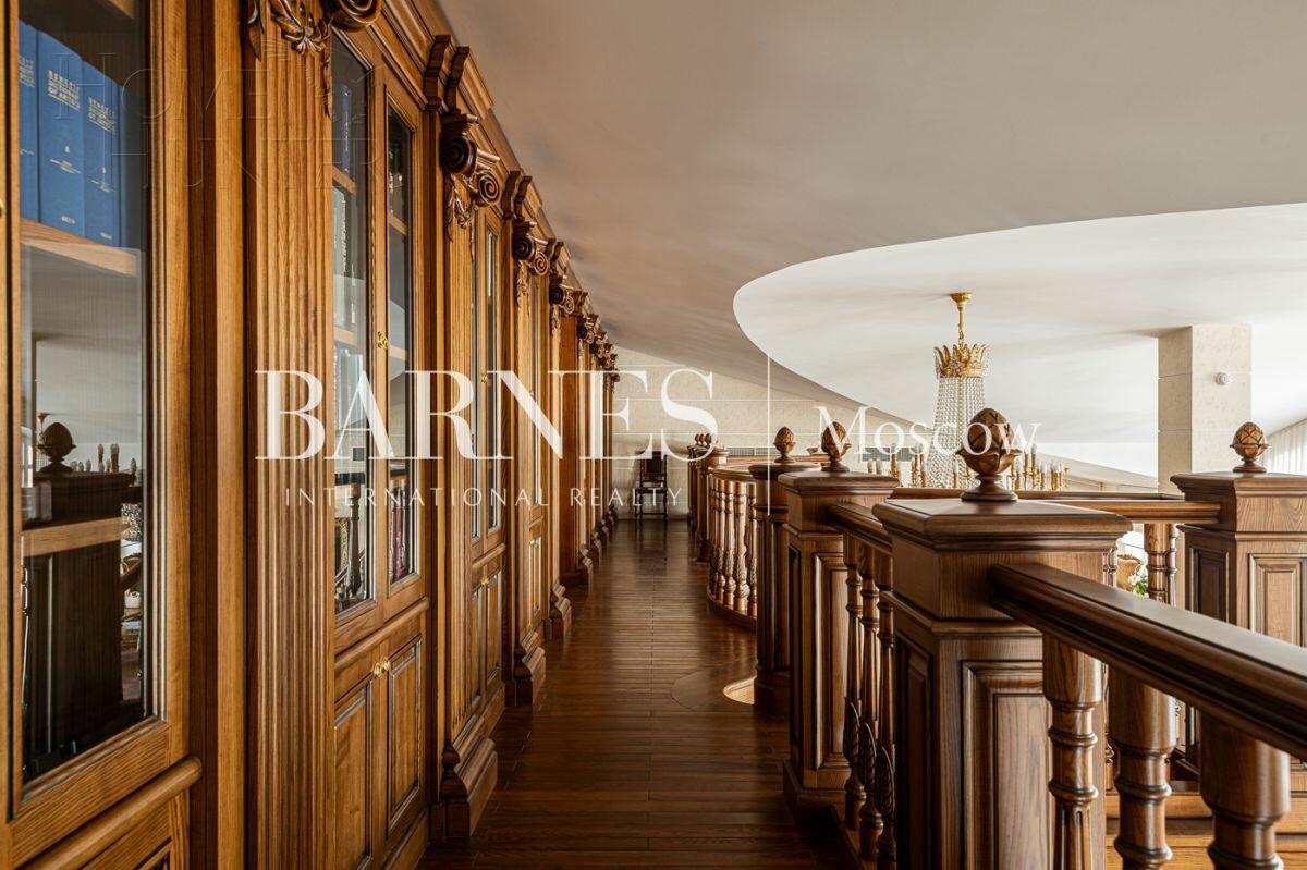 2-УРОВНЕВЫЙ ПЕНТХАУС С ОТДЕЛКОЙ 584 М² НА 5 ЭТАЖЕ