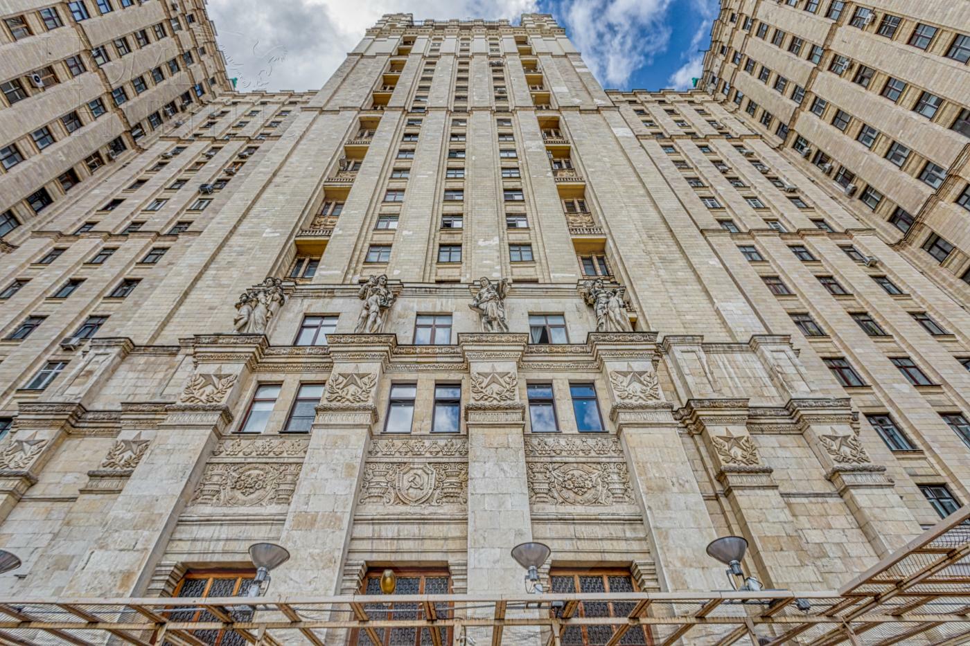 3-КОМН. КВАРТИРА С ОТДЕЛКОЙ 120.2 М² НА 4 ЭТАЖЕ