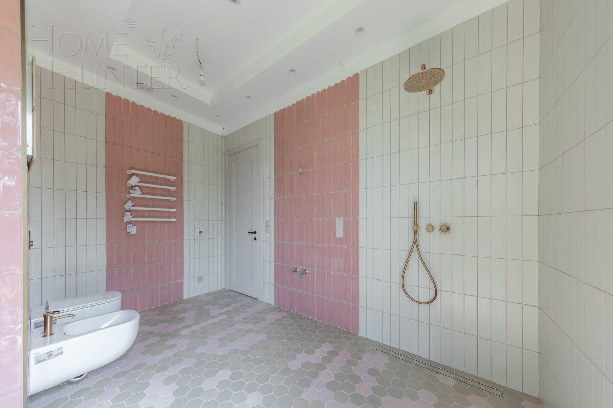 3-этажный коттедж 420 м² с отделкой