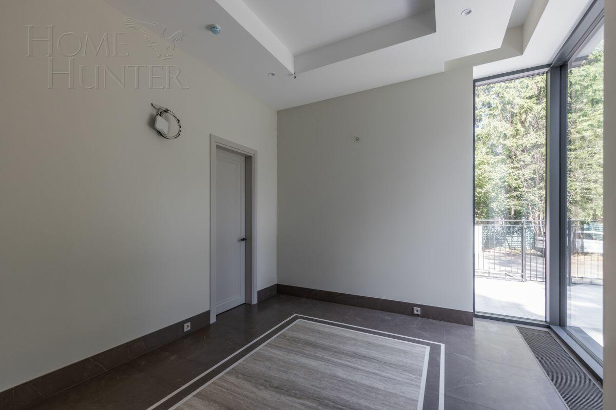 3-этажный коттедж 420 м² с отделкой