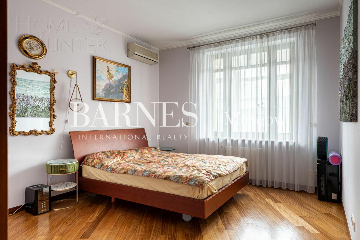 4-КОМН. КВАРТИРА С ОТДЕЛКОЙ 145.9 М² НА 2 ЭТАЖЕ