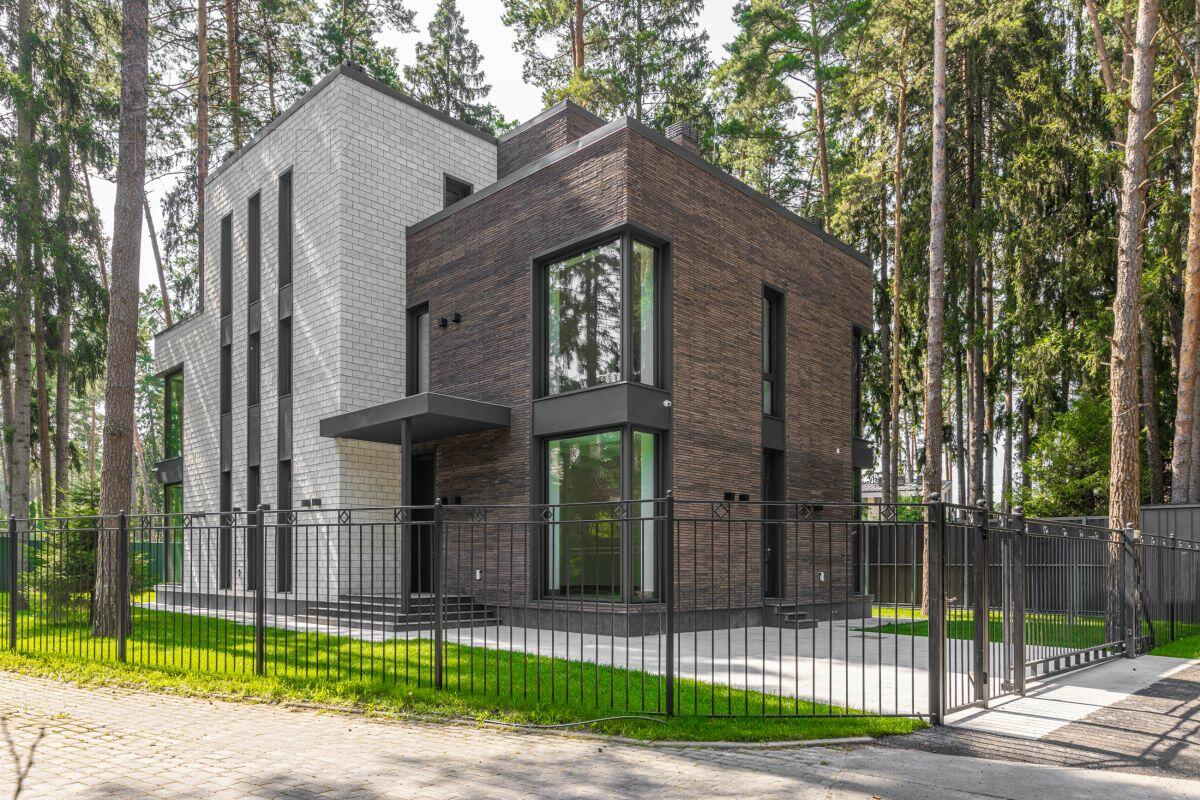 3-этажный коттедж 420 м² с отделкой