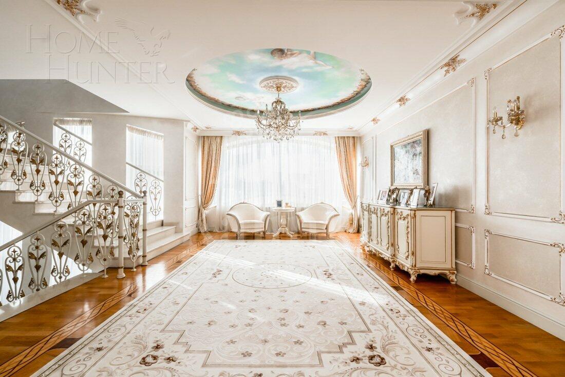 2-этажный коттедж 1 000 м² с отделкой