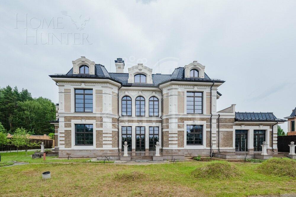 2-этажный коттедж 741 м² без отделки