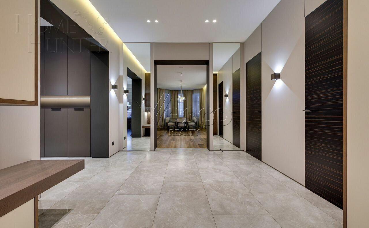 2-этажный коттедж 540 м² с отделкой