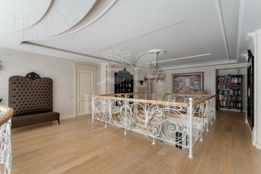 2-этажный коттедж 600 м² с отделкой