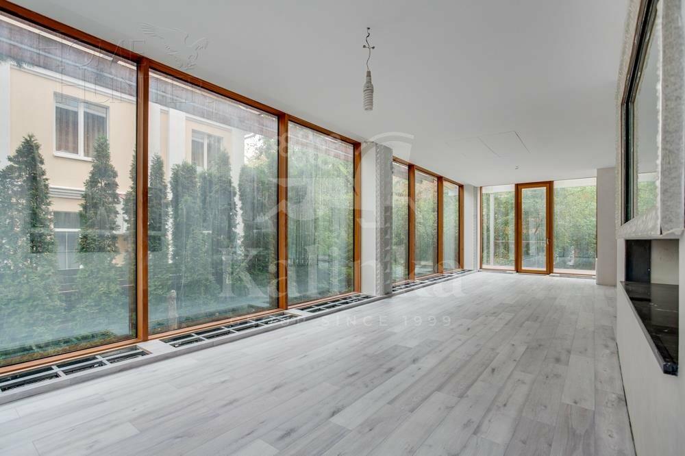 3-этажный коттедж 979 м² с отделкой