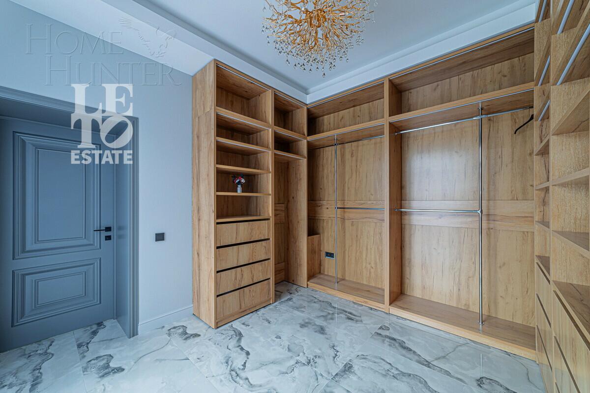 2-этажный коттедж 320 м² с отделкой