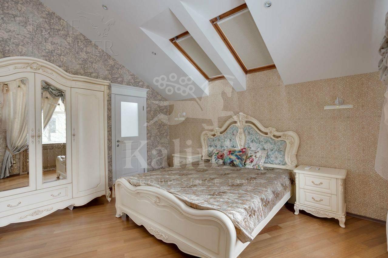 3-этажный коттедж 400 м² с отделкой