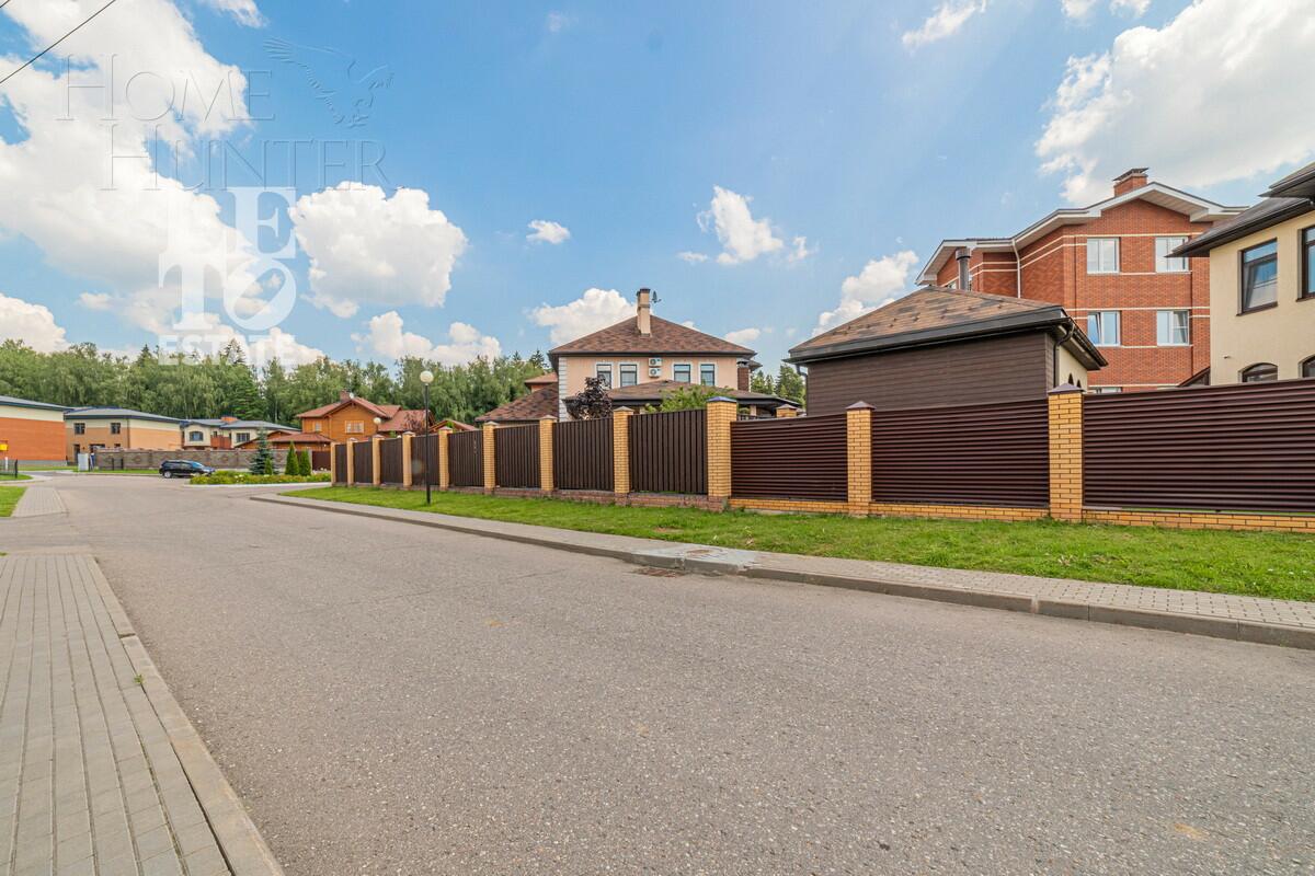 2-этажный коттедж 320 м² с отделкой