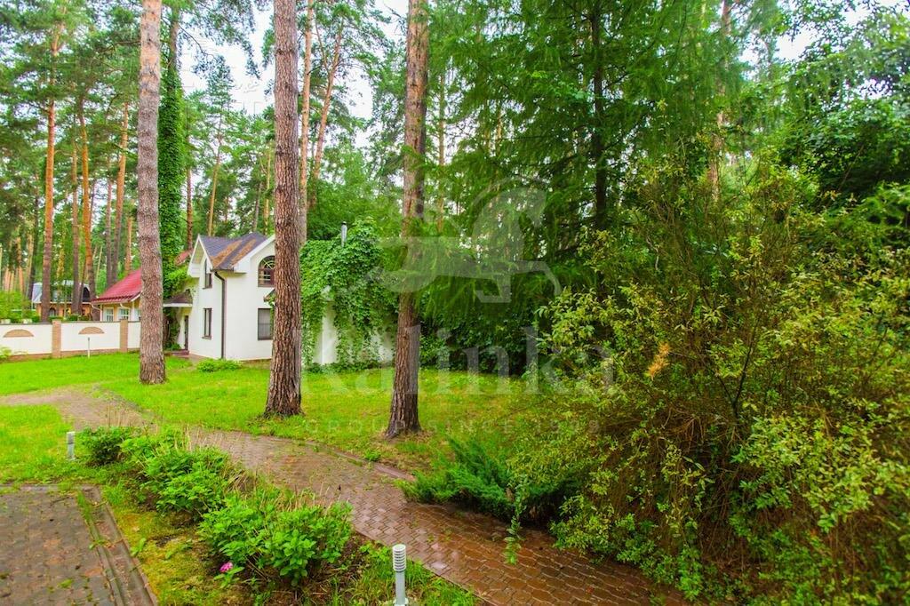 2-этажный коттедж 350 м² с отделкой