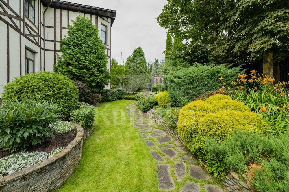 2-этажный коттедж 615 м² с отделкой