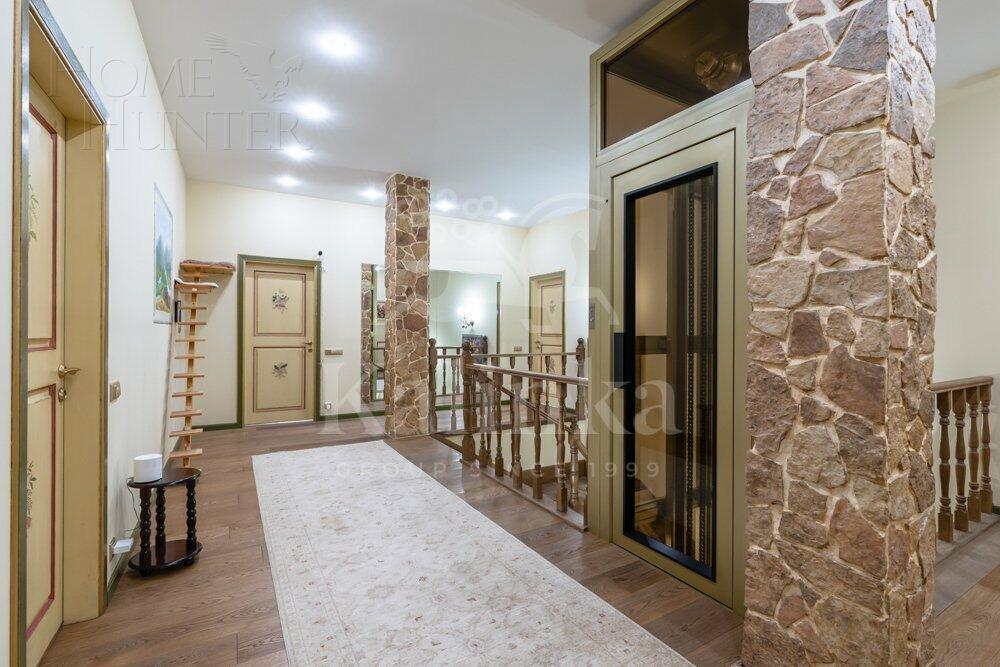 2-этажный коттедж 615 м² с отделкой