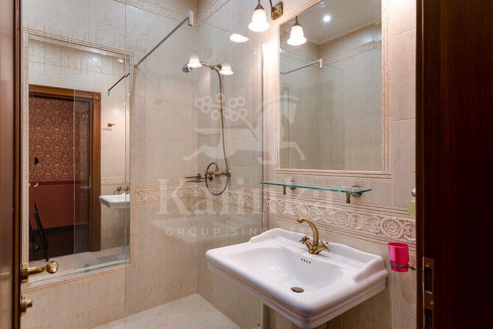 2-этажный коттедж 350 м² с отделкой