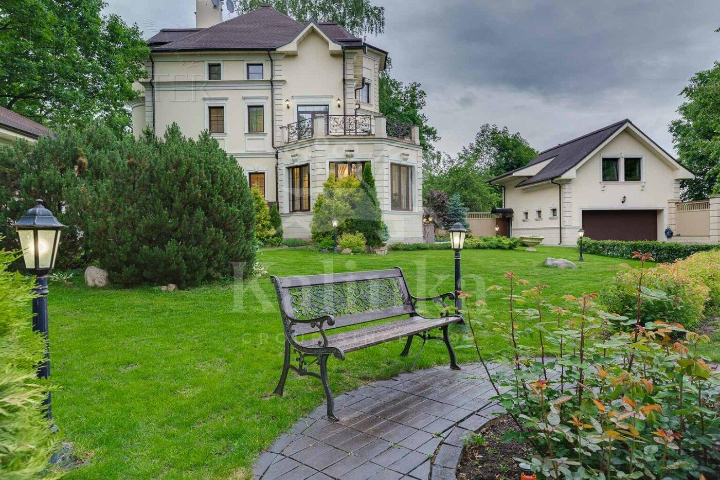 3-этажный коттедж 622 м² с отделкой