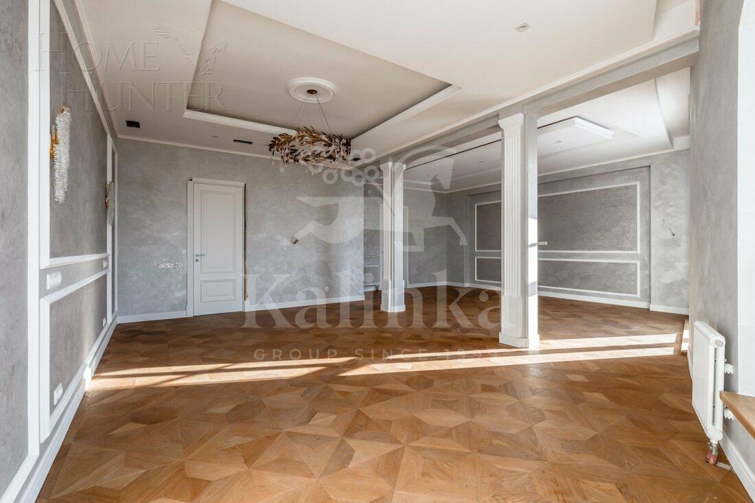 2-этажный коттедж 1 000 м² с отделкой