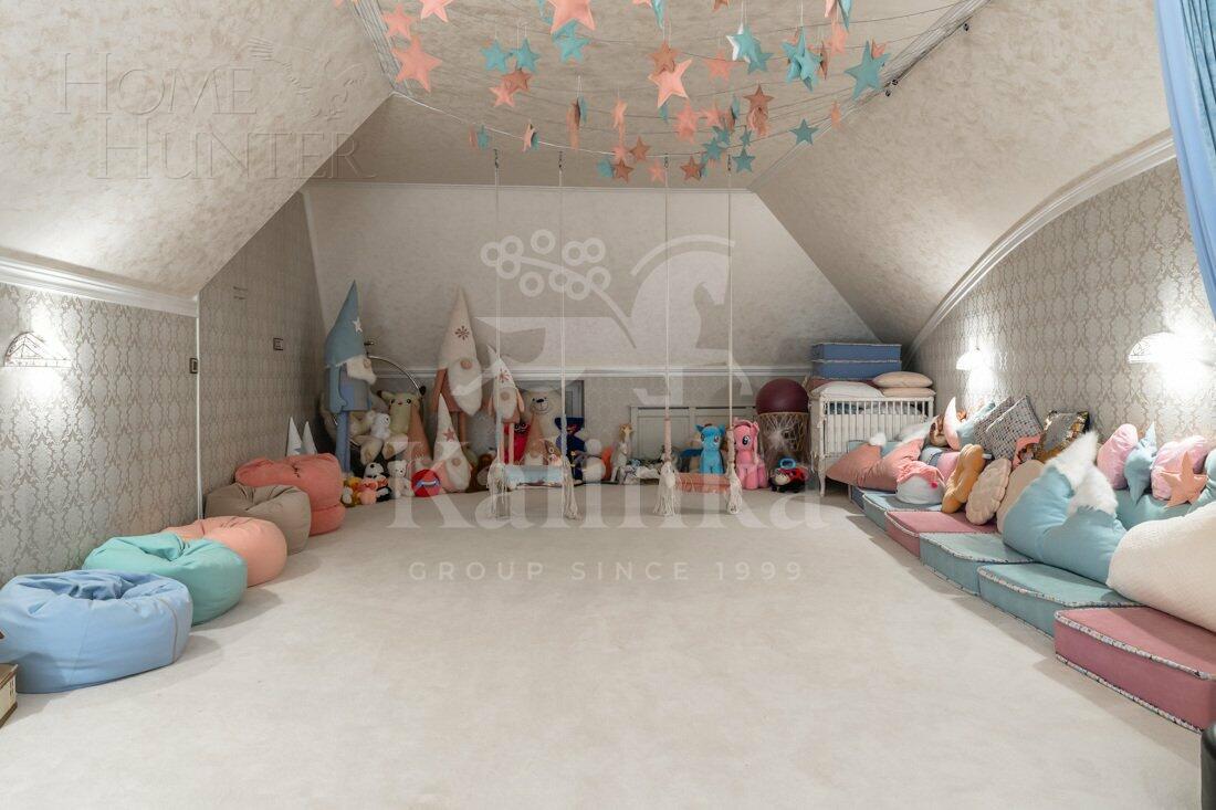 2-этажный коттедж 1 000 м² с отделкой