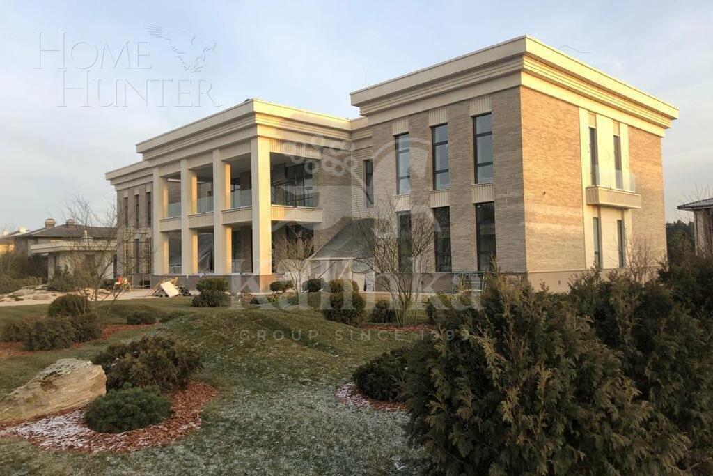 2-этажный коттедж 1 133 м² без отделки