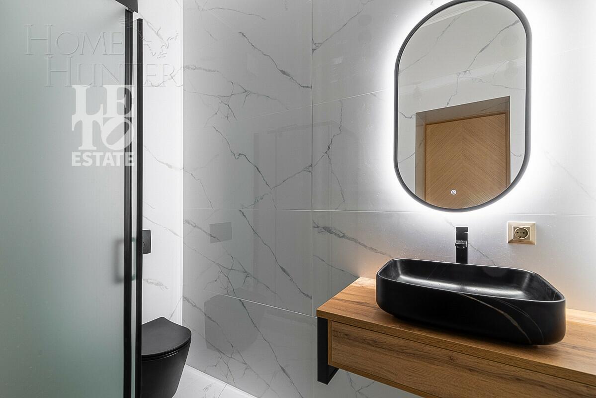 3-этажный коттедж 1 241 м² с отделкой