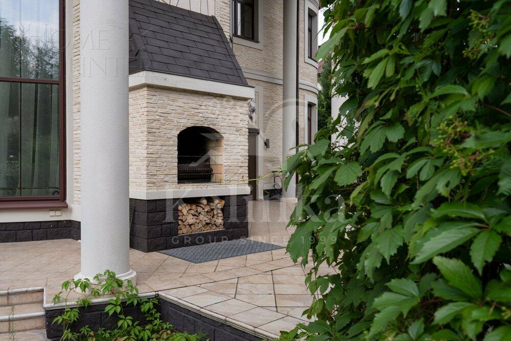 2-этажный коттедж 600 м² с отделкой