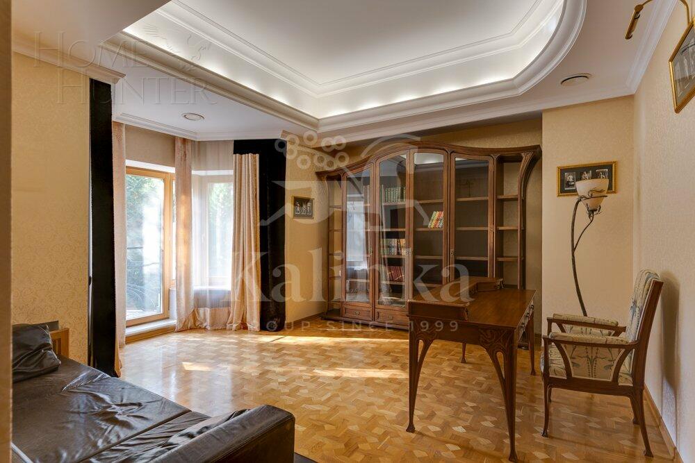 2-этажный коттедж 350 м² с отделкой